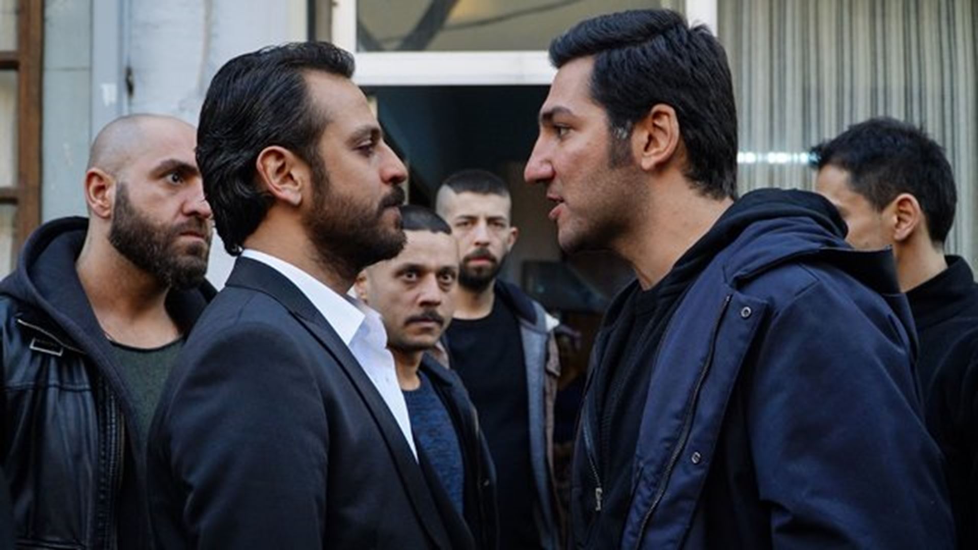 Çukur�a kim veda etti?