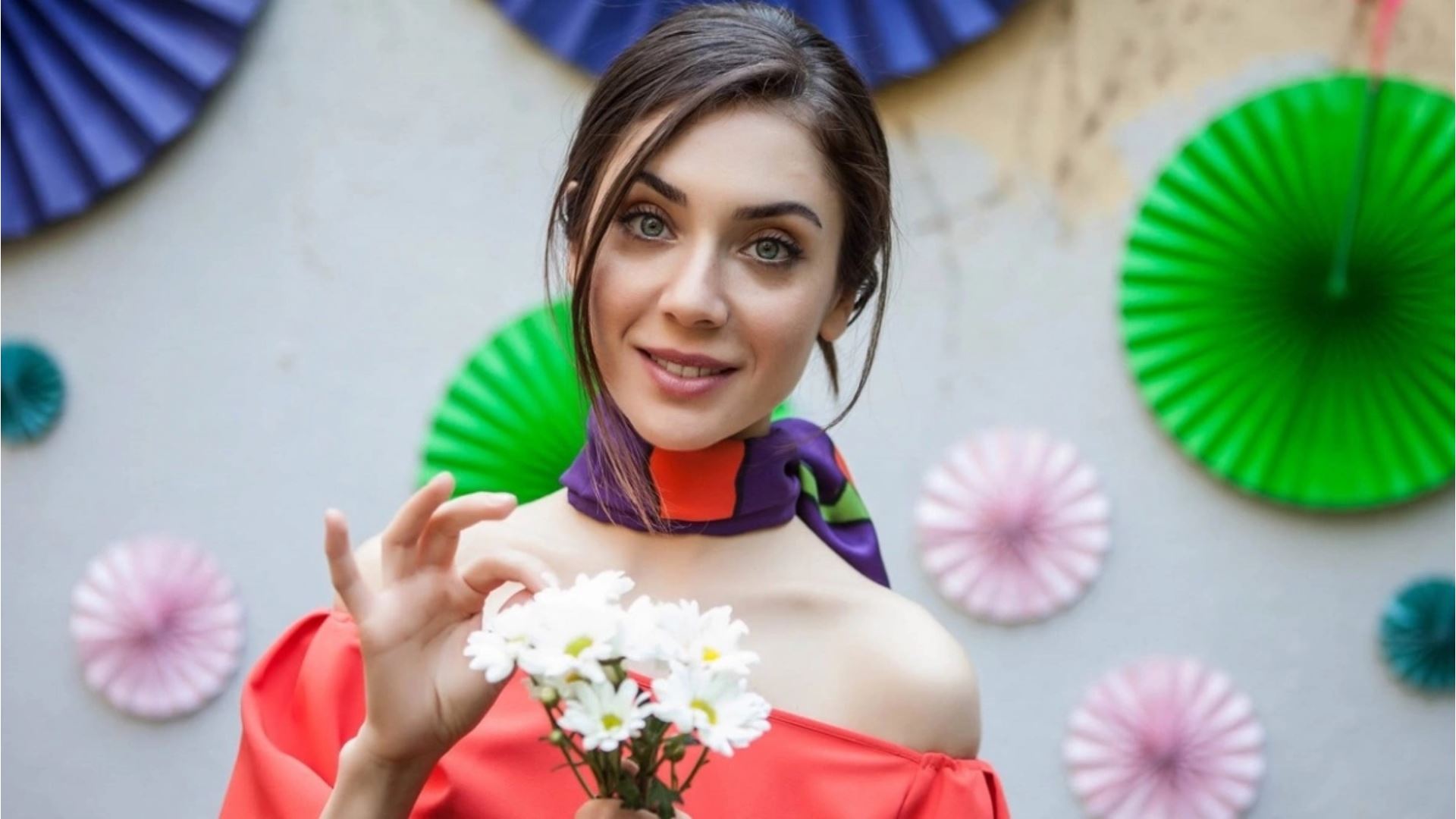 Fulya Zenginer, �Bacağın kalın görünüyor� diyen takipçisine ne cevap verdi?
