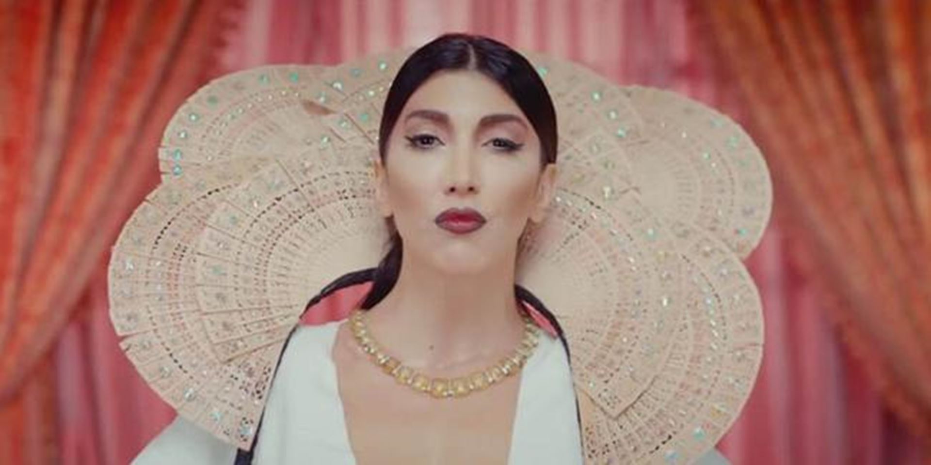 Hande Yener albüm acısını çıkarttı Hande Yener albüm acısını çıkarttı