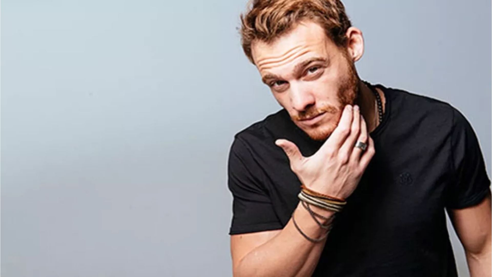 Керем бюрсин фото. Керем бурсин в испании 2022. Керем бурсин фото. Крем брусин. Керем бурсин керем сайер.