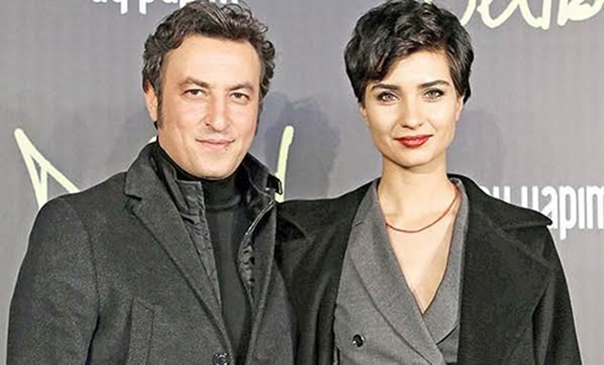 Onur Saylak, Tuba Büyüküstün’ü silmeye kıyamadı!