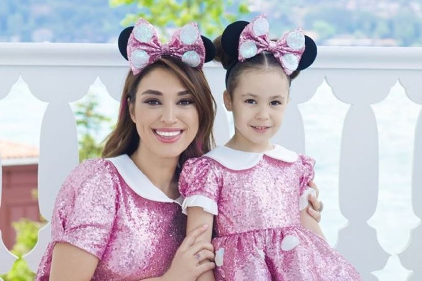 Zuhal Topal kızı ile gezmeye çıktı