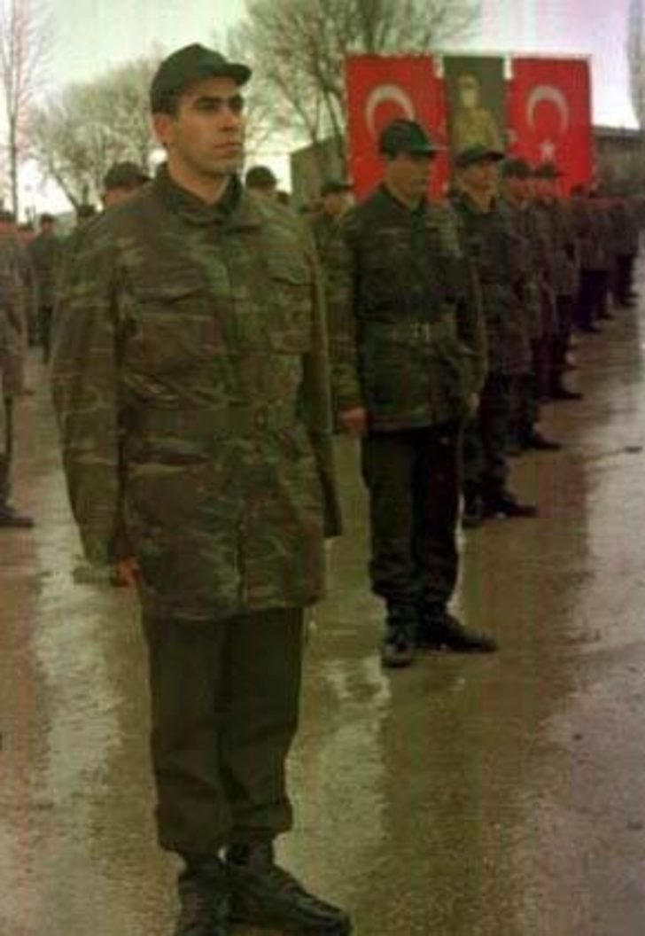 Haluk Levent